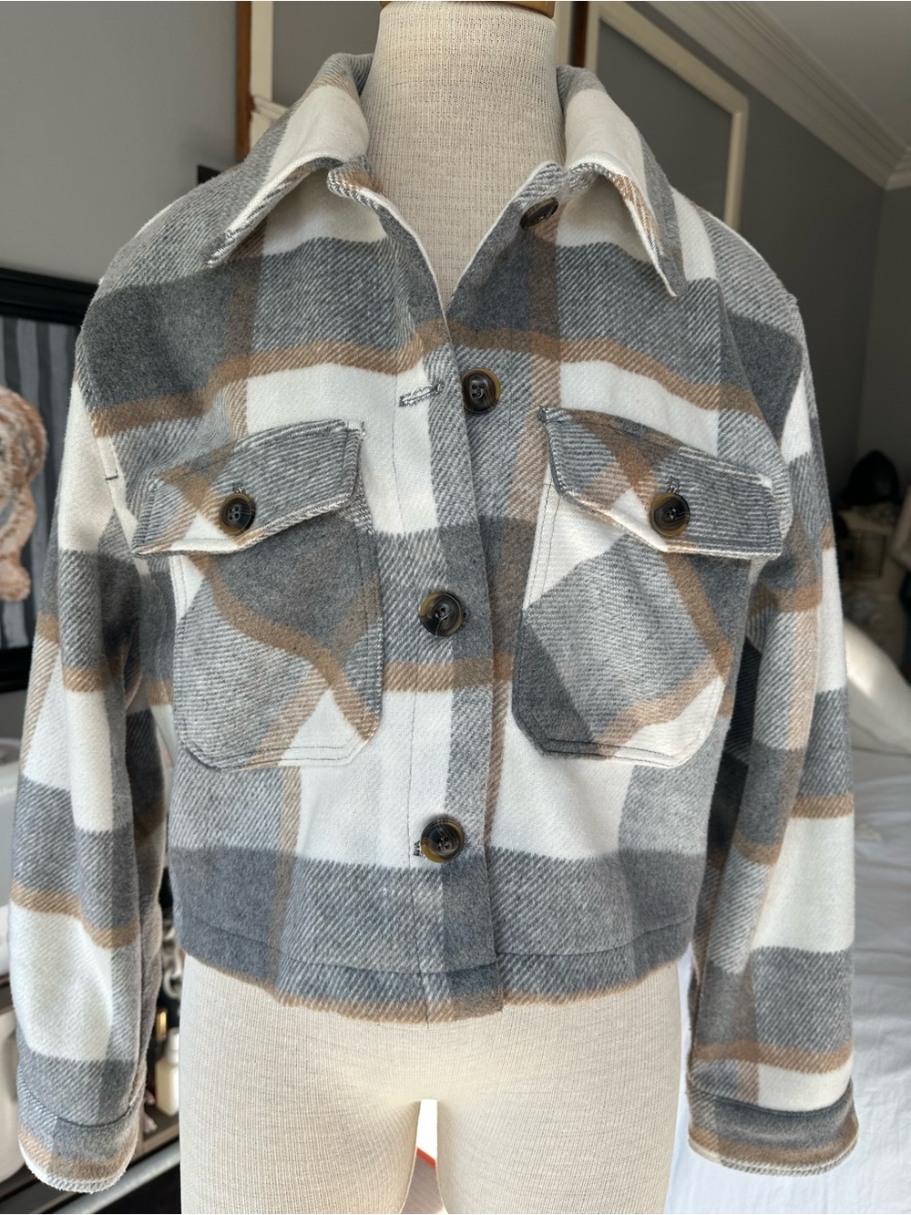 Love Tree plaid button-front shacket size large - Picture 3 of 13